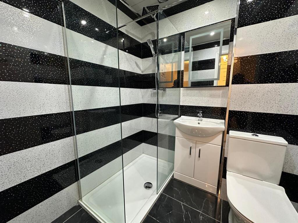 WhatsApp Image 2025-08-29 at 12.54.19_8ee7dfe0.jpg