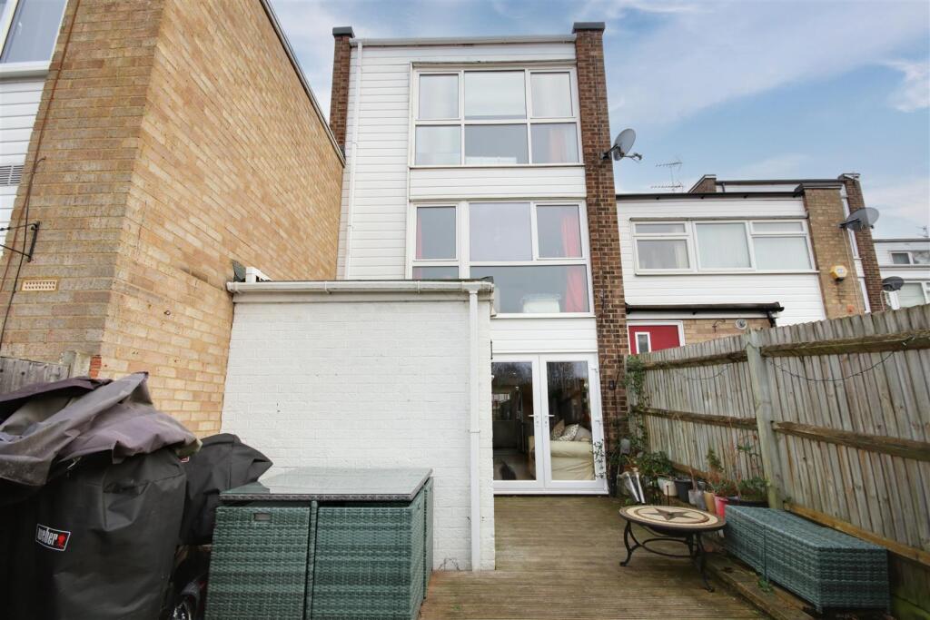 Gwynns Walk (20).jpg