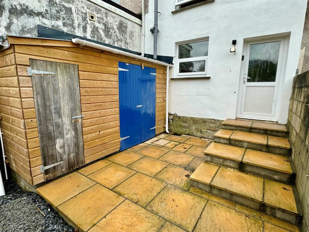 52 Terras Road Patio