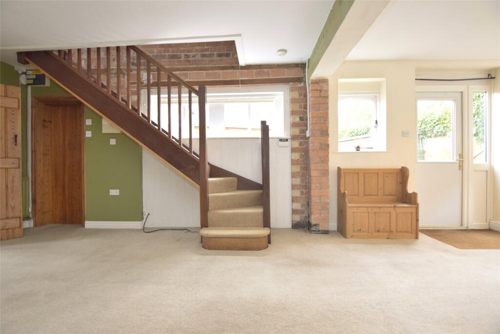 Living/Dining Area
