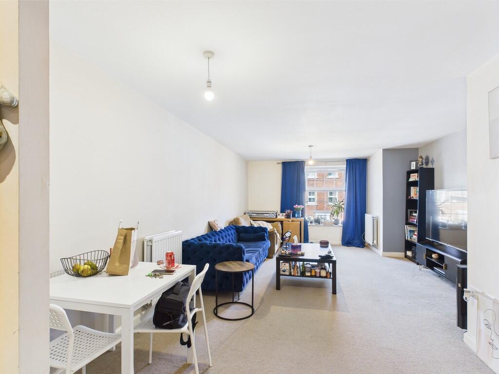 CAM03582G0-PR0105...