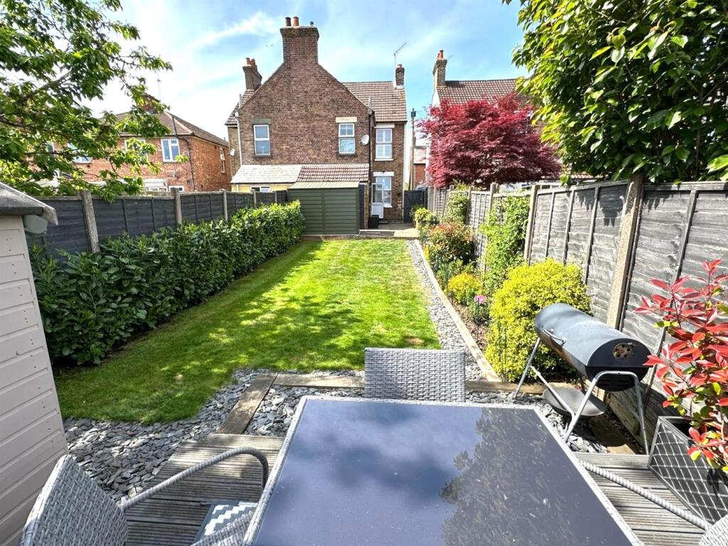 Garden 3.jpg