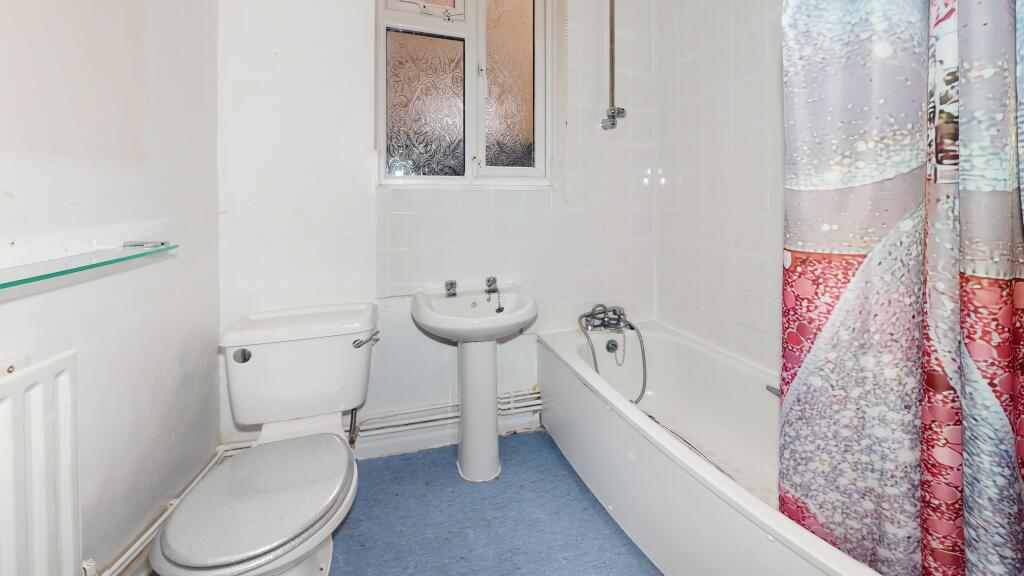 Flat A, 52 Ernald Avenue, East Ham, London, E6 3AL