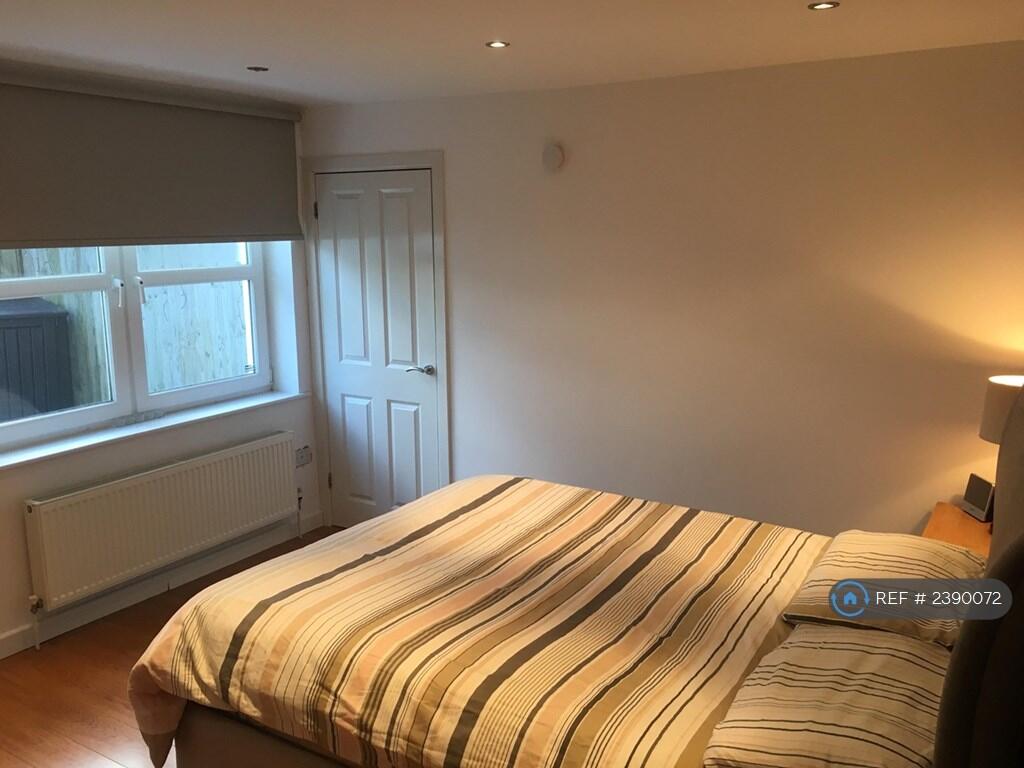 Kingsize 5ft Wide Storage Bed