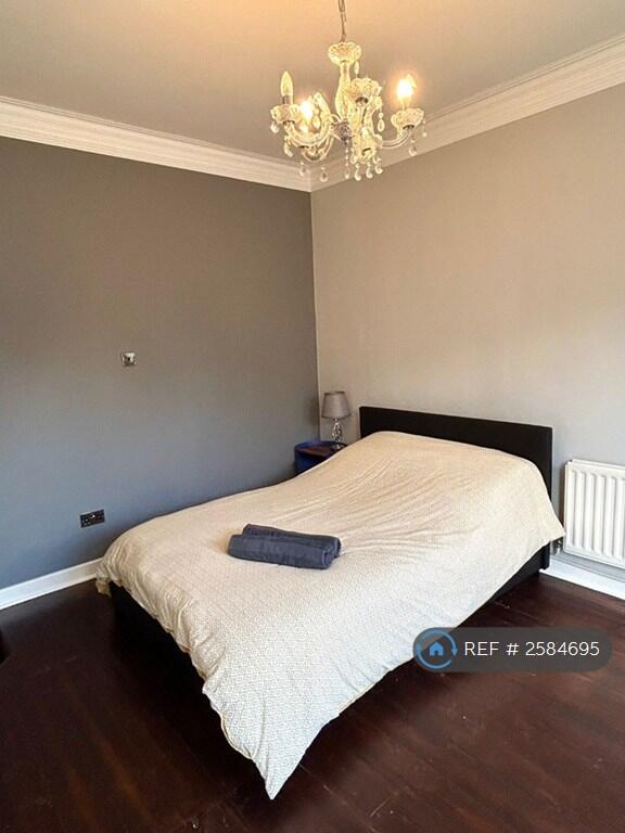 Bedroom 1 With Living Space