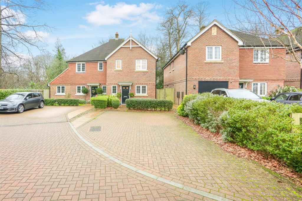 1590753081 - 2 Stanton Grove, KT20 - 1.jpg