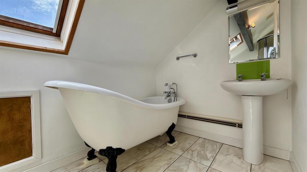 owners accommodation bathroom