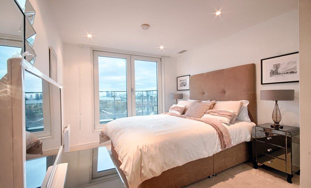 112-Bedroom2.jpg