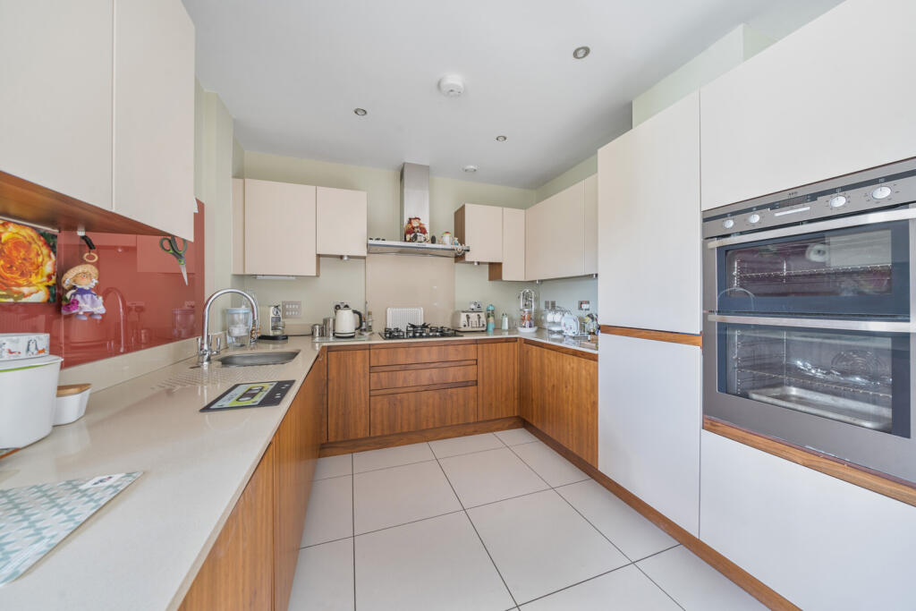 1339728-15-689b31...