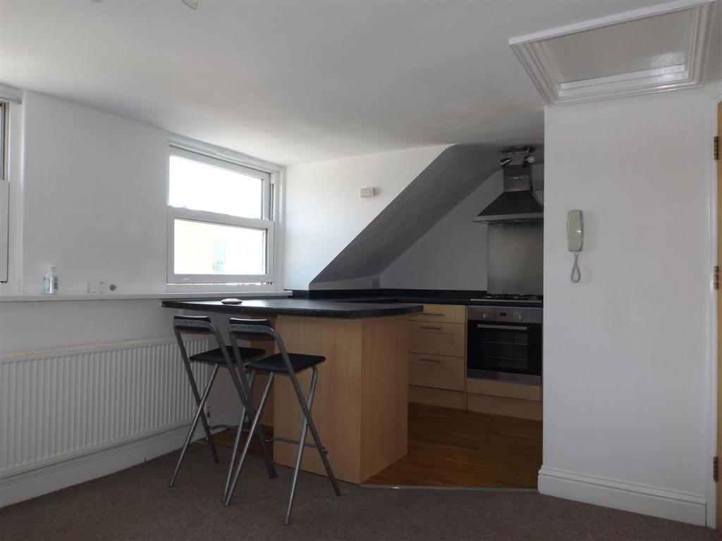 Living Room/Kitchen