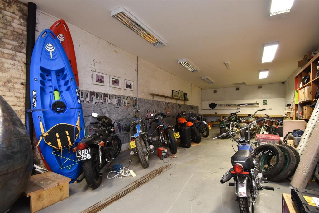 Ground floor garage &amp; workshop