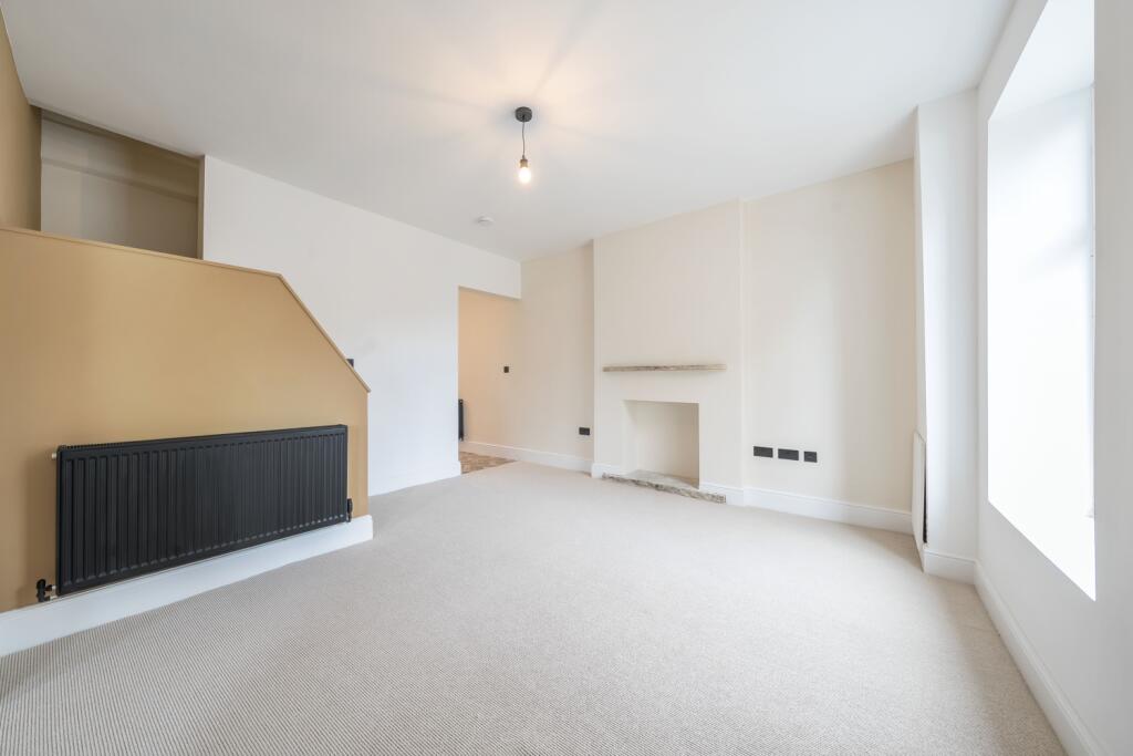 1335878-10-6899f994f3c12