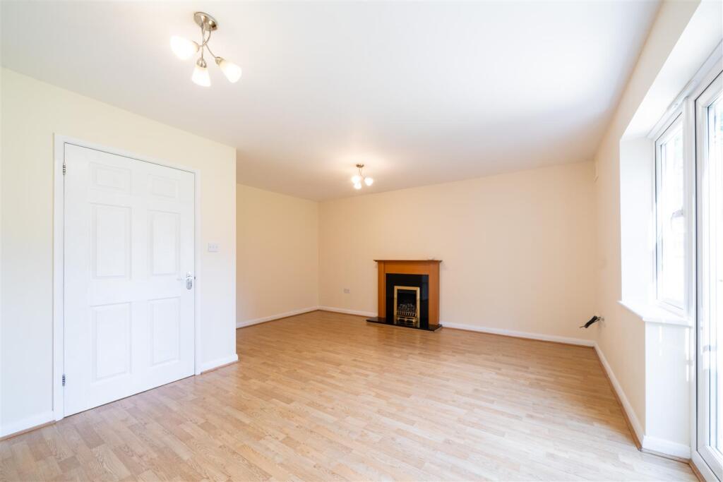 Living area-2.jpg