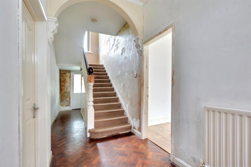 Entrance Hall.jpeg