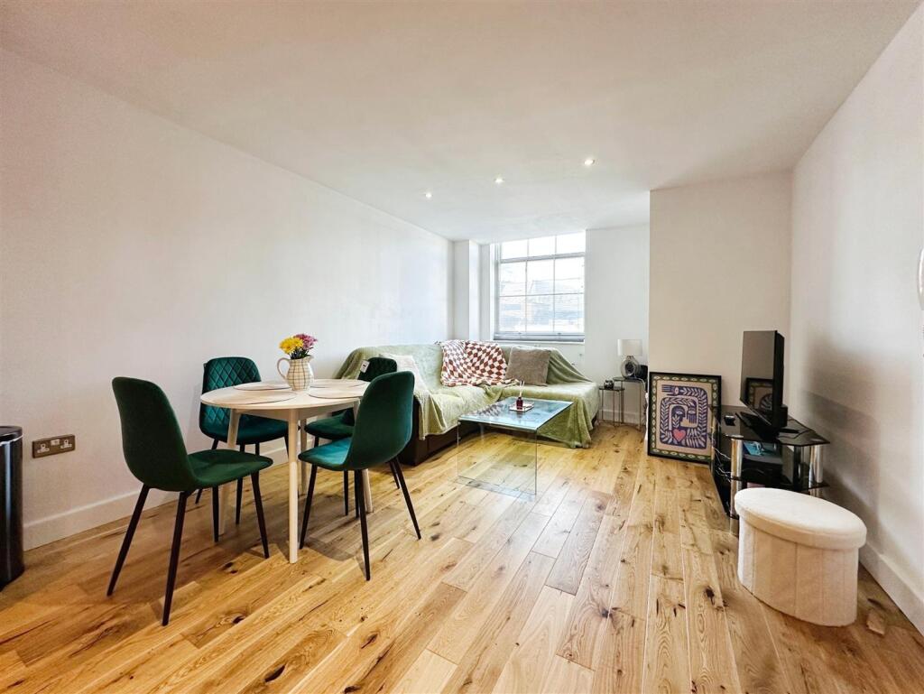 0fca04c4-image_picker_3B7981EA-88F0-46D0-8789-EA91