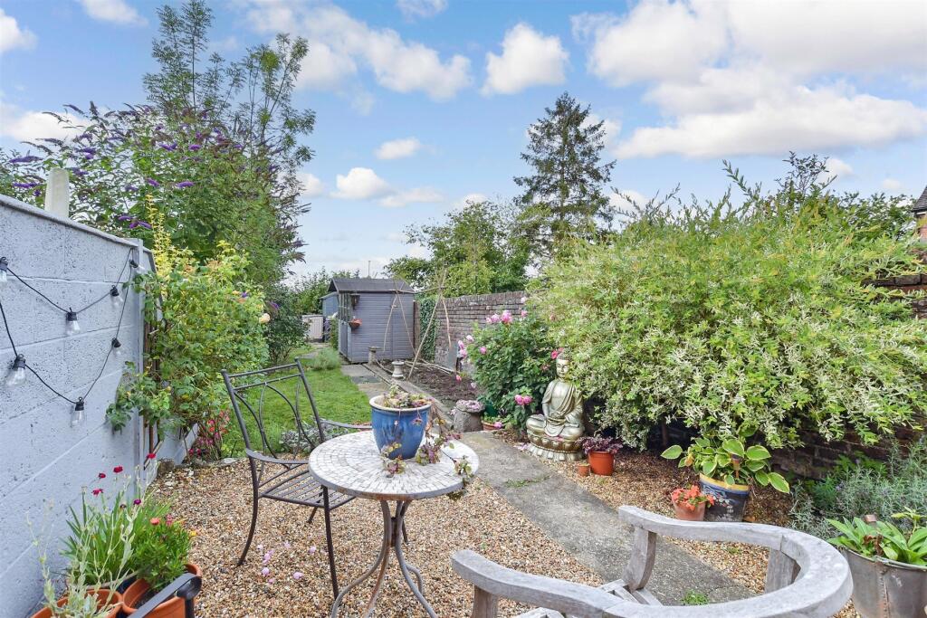 Tonbridge Road, Wateringbury, Kent