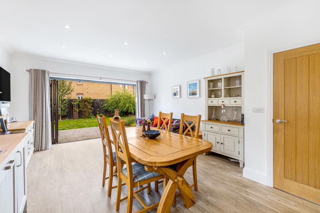 3 Rainbow Court (Pinchbeck)-24.jpg