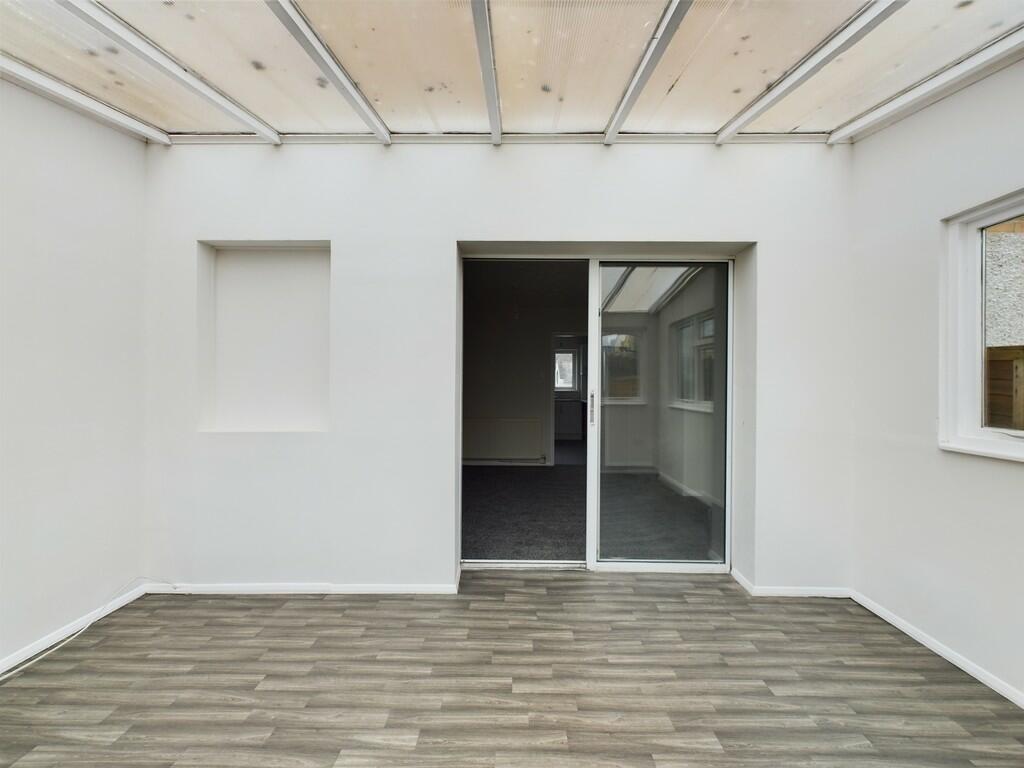 CAM03974G0-PR0080...