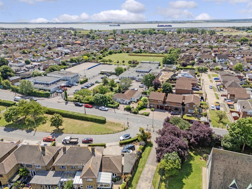 yL62eHbhIU2_spVPCUleLw (1).jpg