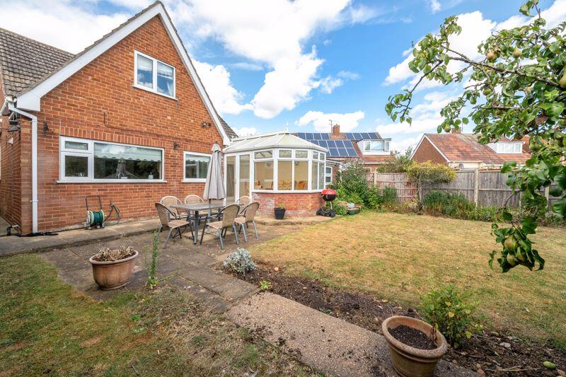 Rear elevation/garden