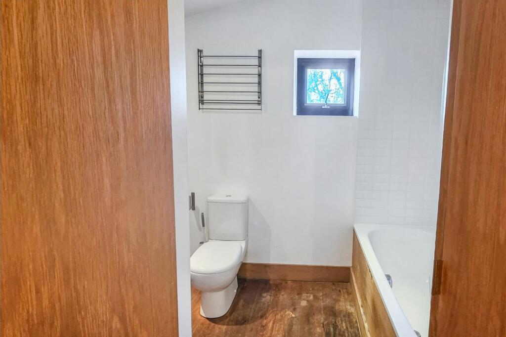 46a Rainham Road, Kensel Green, London NW10 5DG