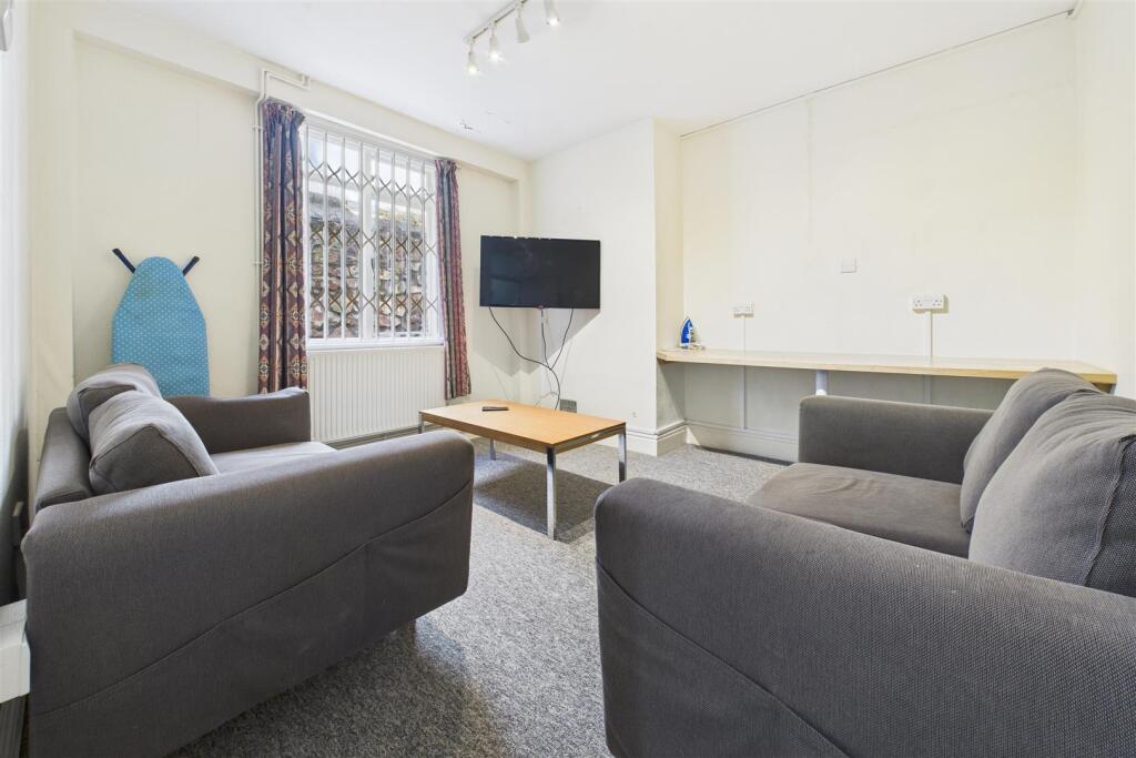 97 Woodland Road, Redland, Bristol BS8 1US | Freeh