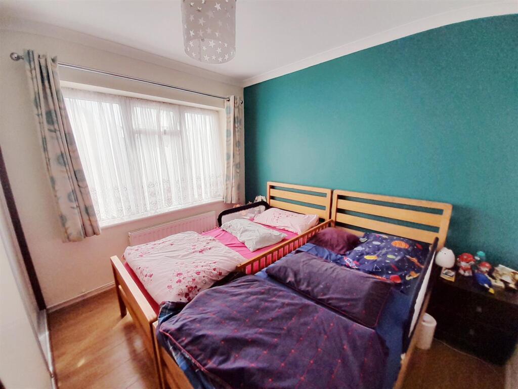 bed 2.5