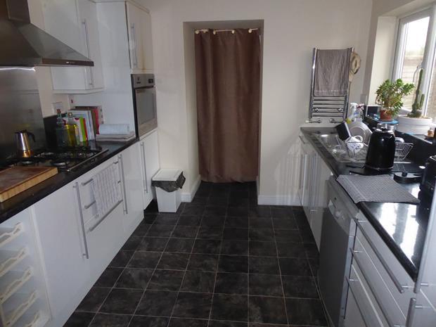 1 Wellington Kitchen