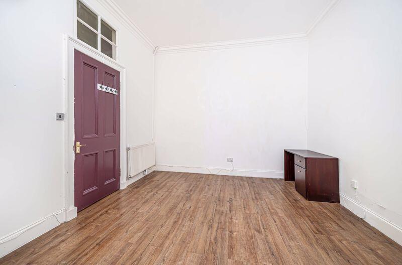 Sitting Room/Bedroom Five