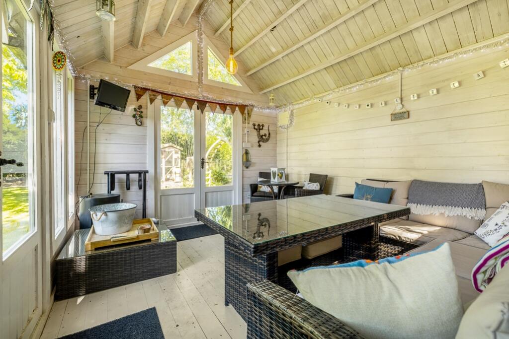 Homefield Villa (Holbeach St Marks)-12