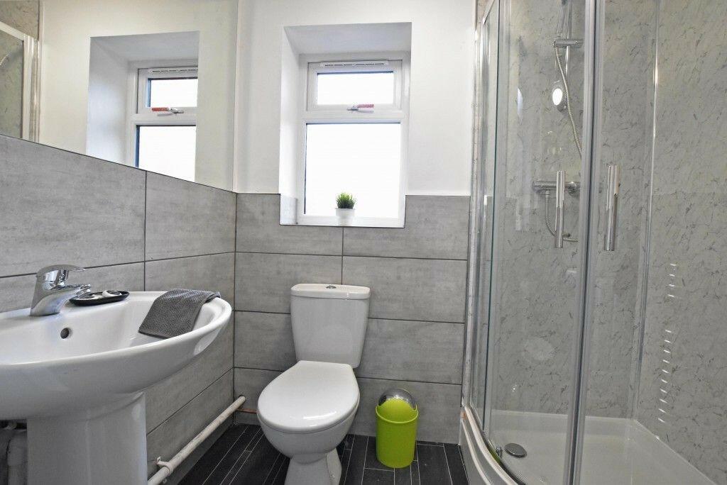 Bedroom 2 ensuite