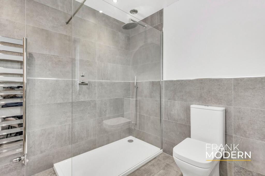 Bedroom Three En-Suite