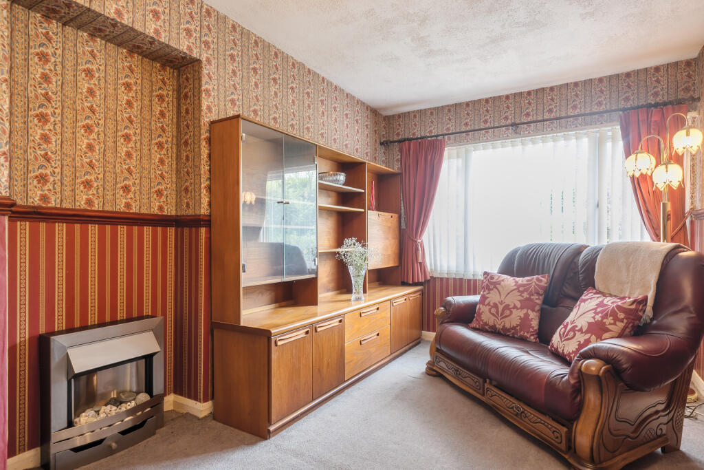 1315109-10-685ecb4bc4dac