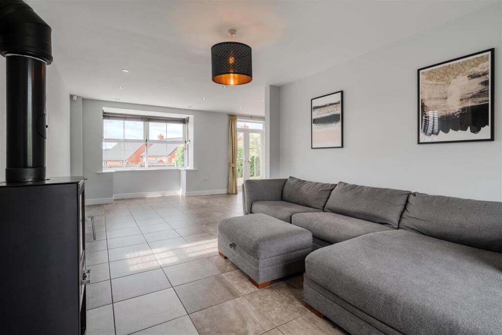 Open Plan Living-11.jpg