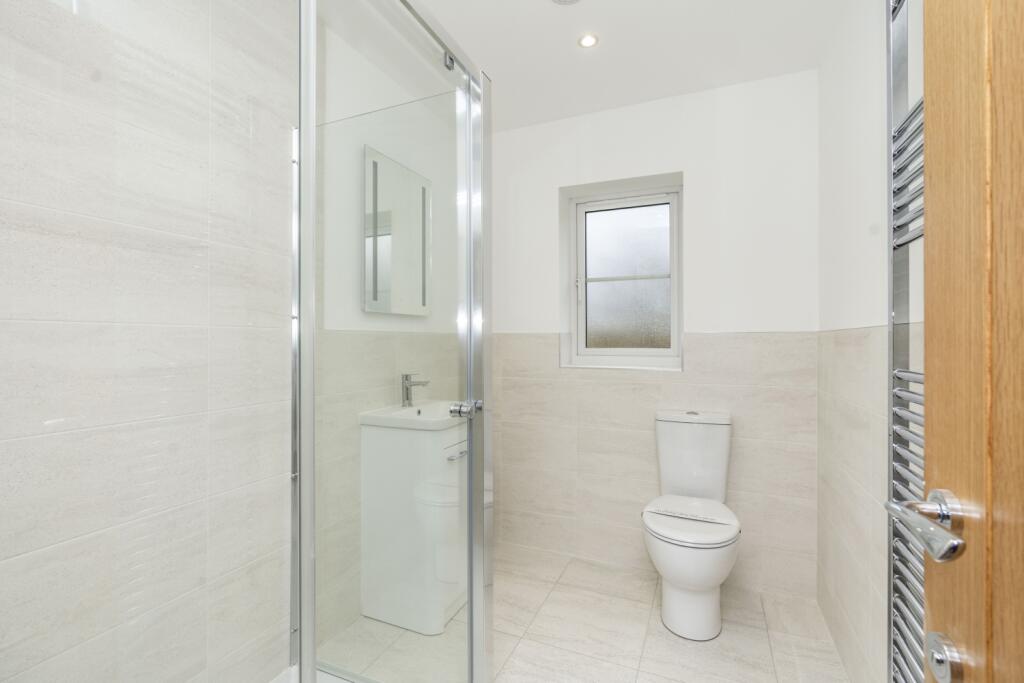 Bed 2 Ensuite