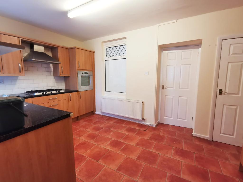 Kitchen 3