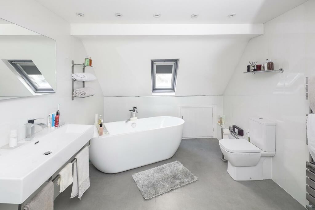 Ensuite