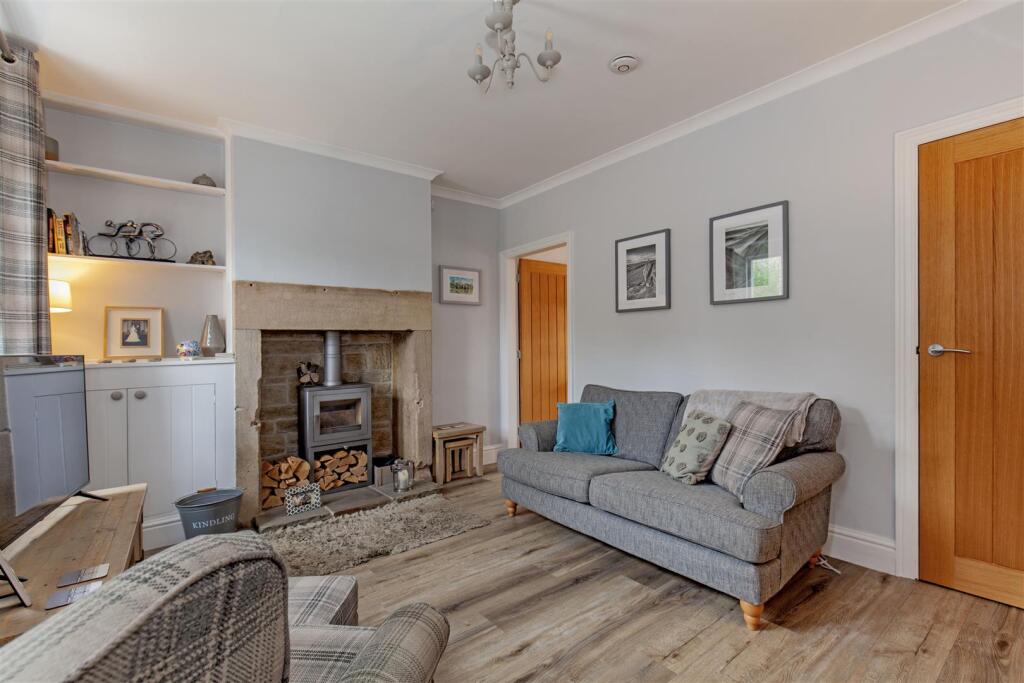 Reception Room-1.jpg