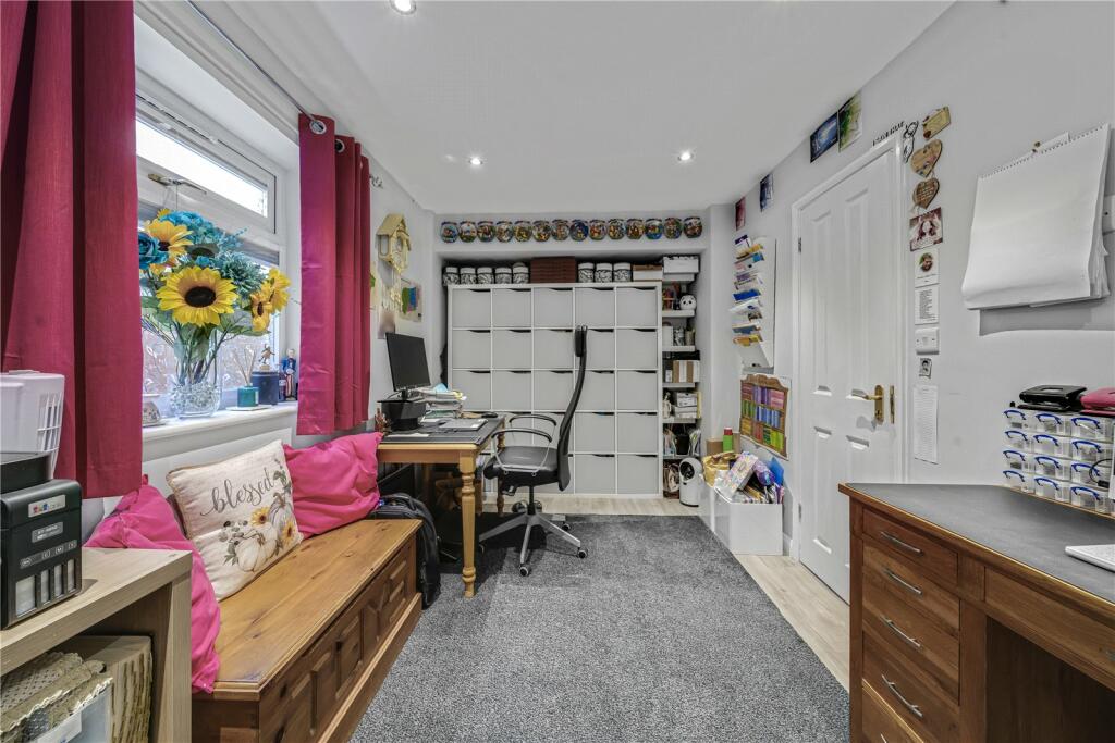 Office/ Bedroom 5