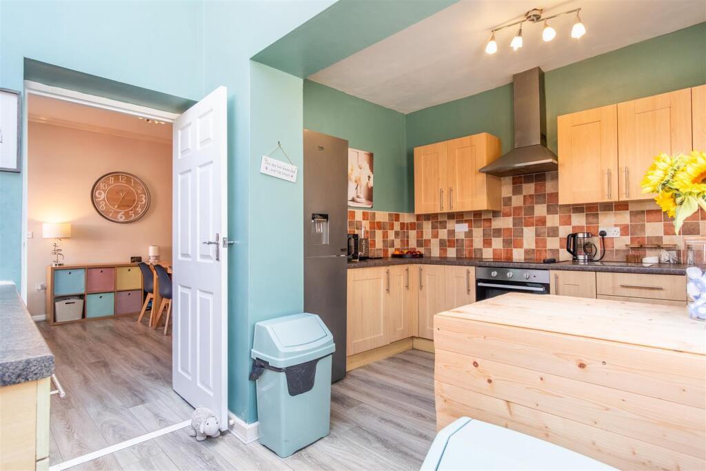 Kitchen/Breakfast Room