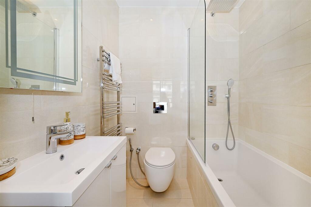 20-Barrie-House (8).JPG