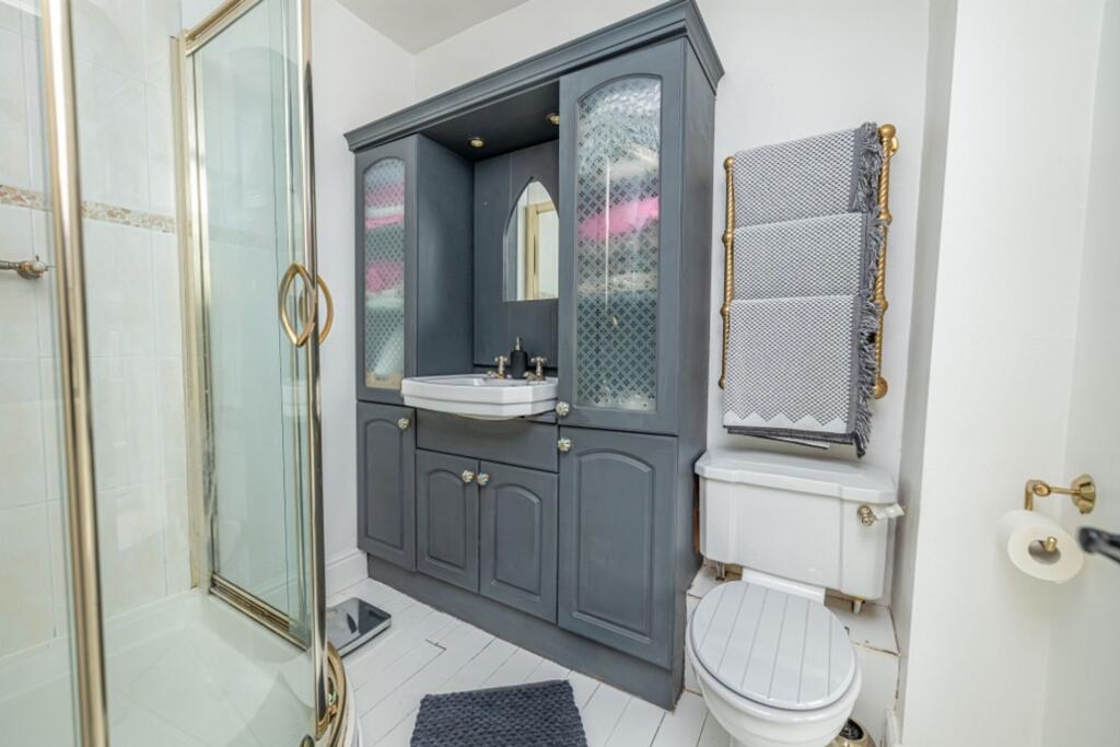 Ensuite