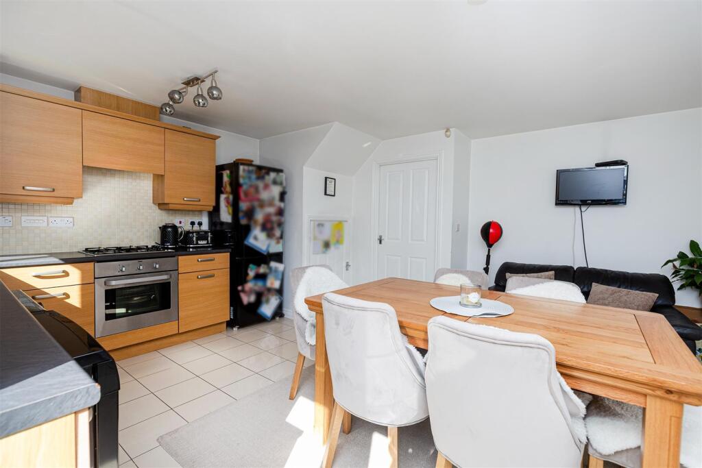 Bramleys Estate Agents - Annie Smith Way - Birkby 