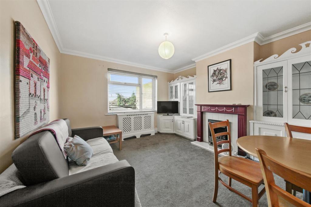 300 Harrow View - PRjae4l0NKlecIVtENLb.jpg