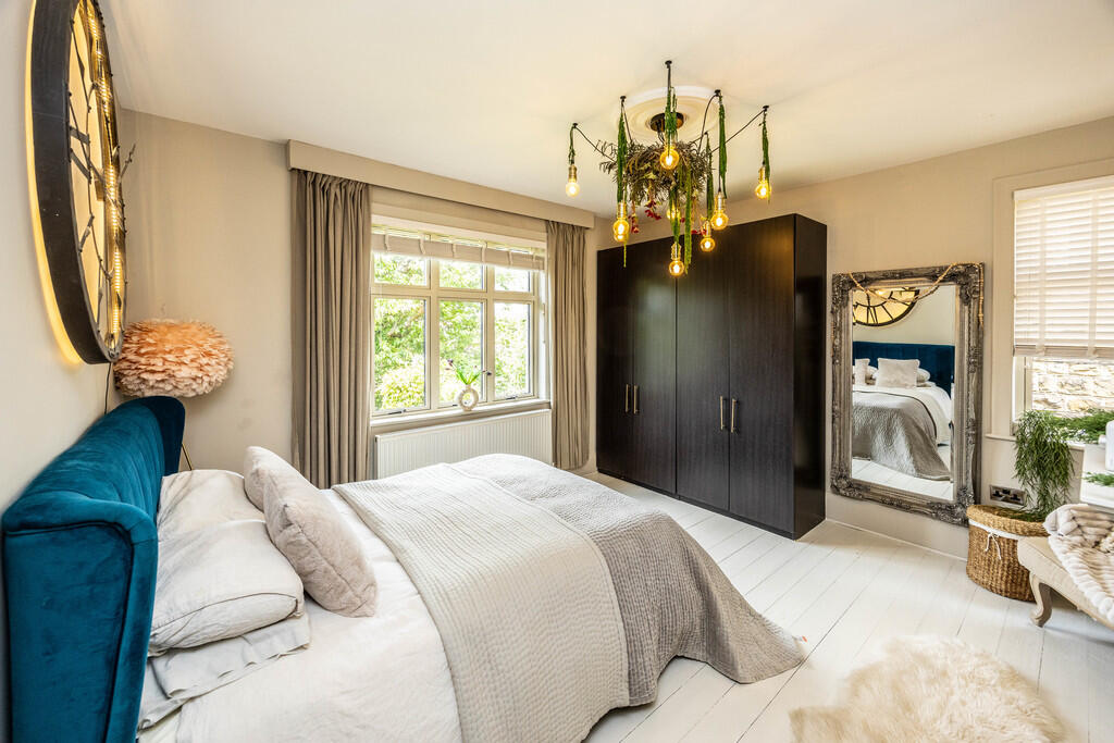 33WHLHudds-040625...