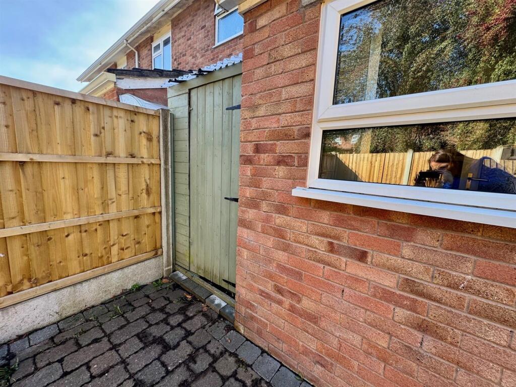 Outside building.jpg