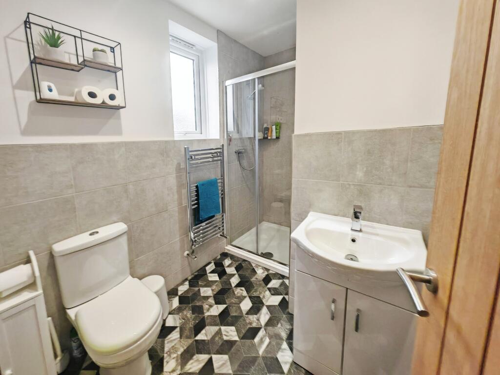 En-suite to Bedroom One