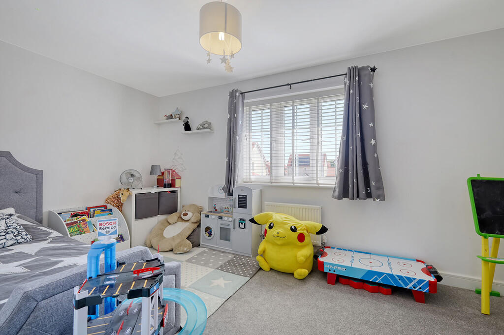 70 Kingfisher str...