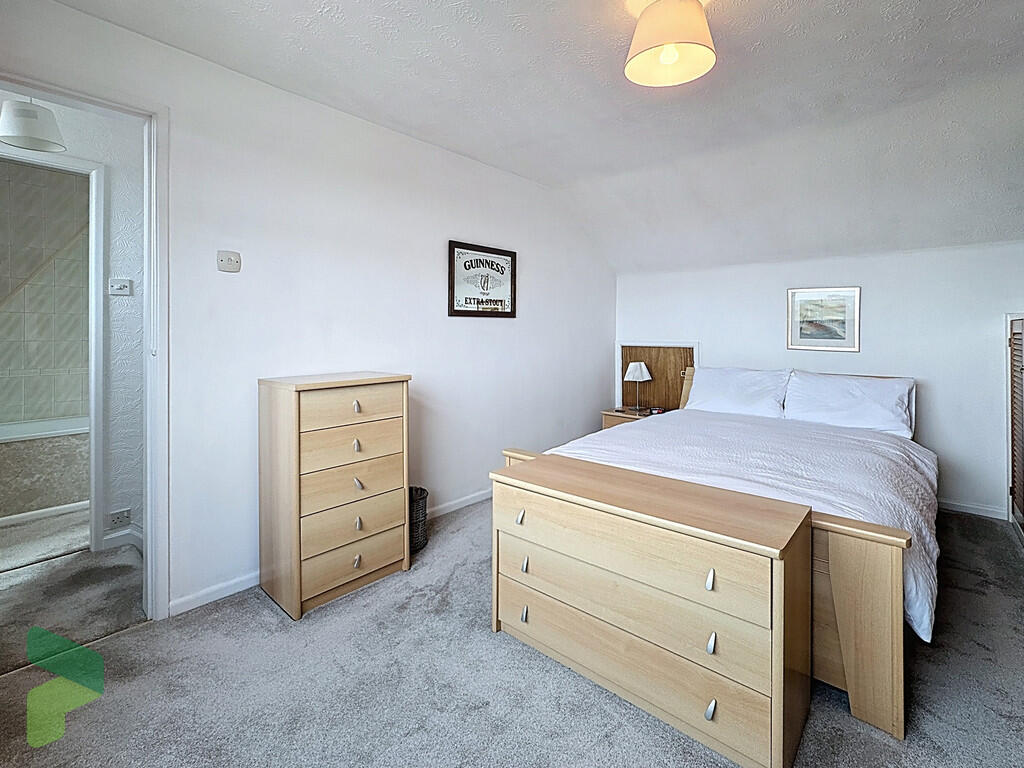 Bedroom 1 first f...