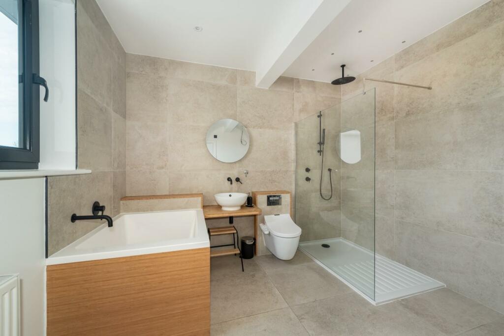 Park Road 106, ph18.jpg